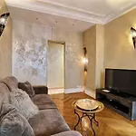 Paris 4Th - The Marais - Rosiers